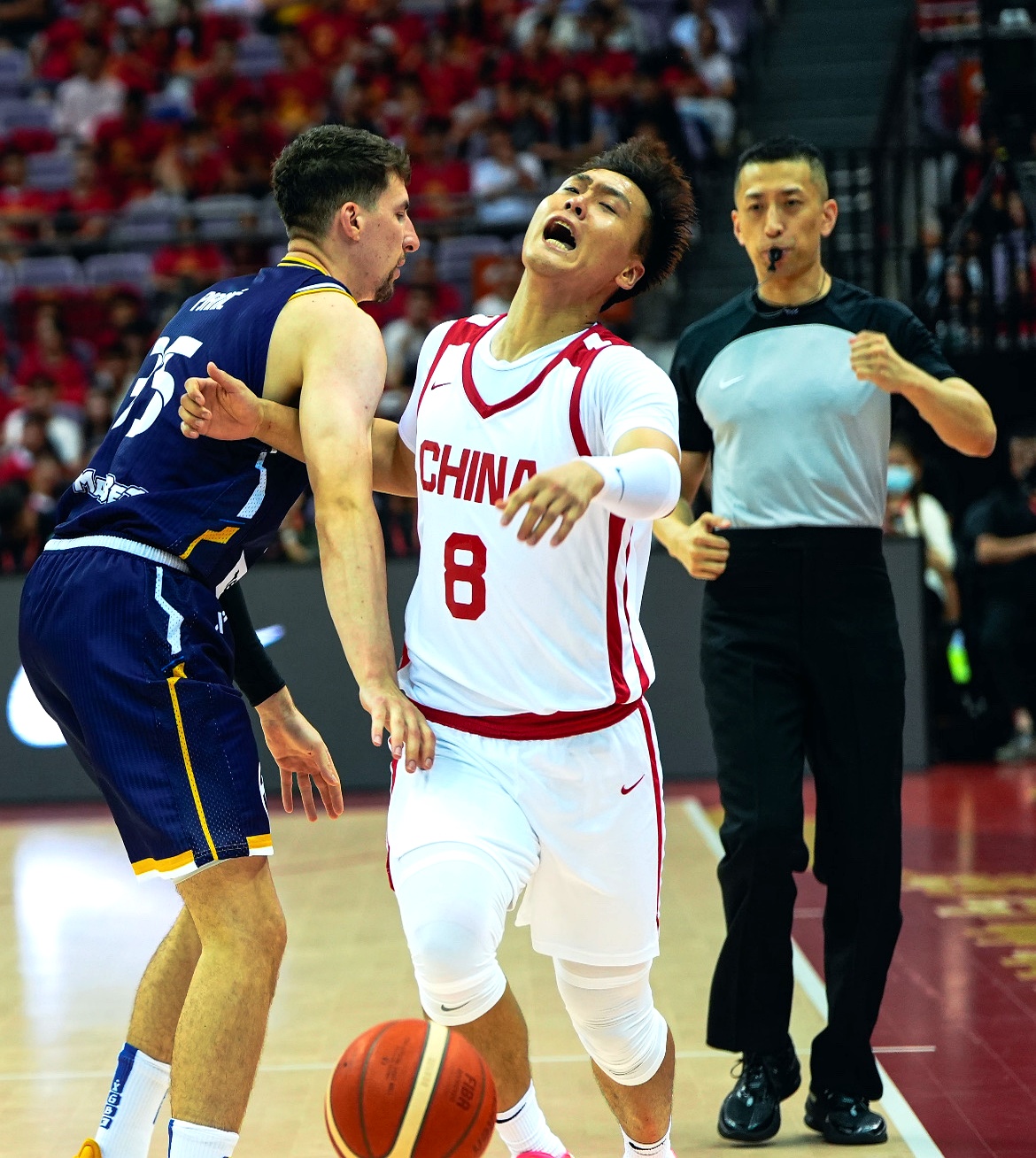 开云体育 -关于赛地聚焦——CBA常规赛关键时刻热度飙升，费耶诺德扳平良机，震撼外界，身体对抗强度拉满的信息